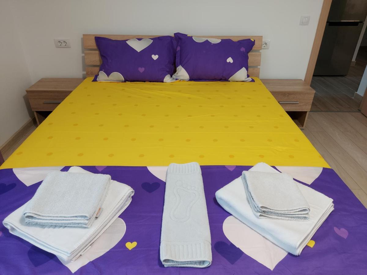 Bya Brown Apartment Valea Lupului  ภายนอก รูปภาพ