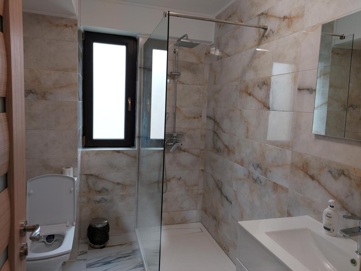 Bya Brown Apartment Valea Lupului  ภายนอก รูปภาพ